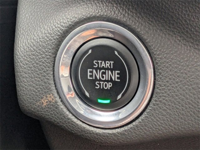 Used 2023 Buick Envision Essence image 28