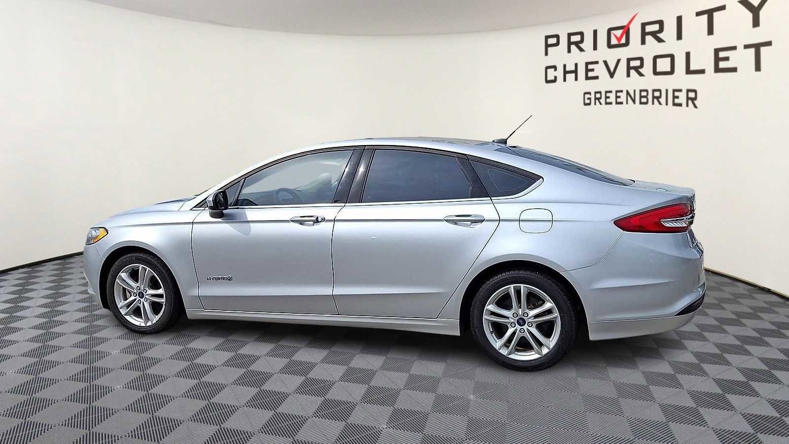 Used 2018 Ford Fusion S image 6