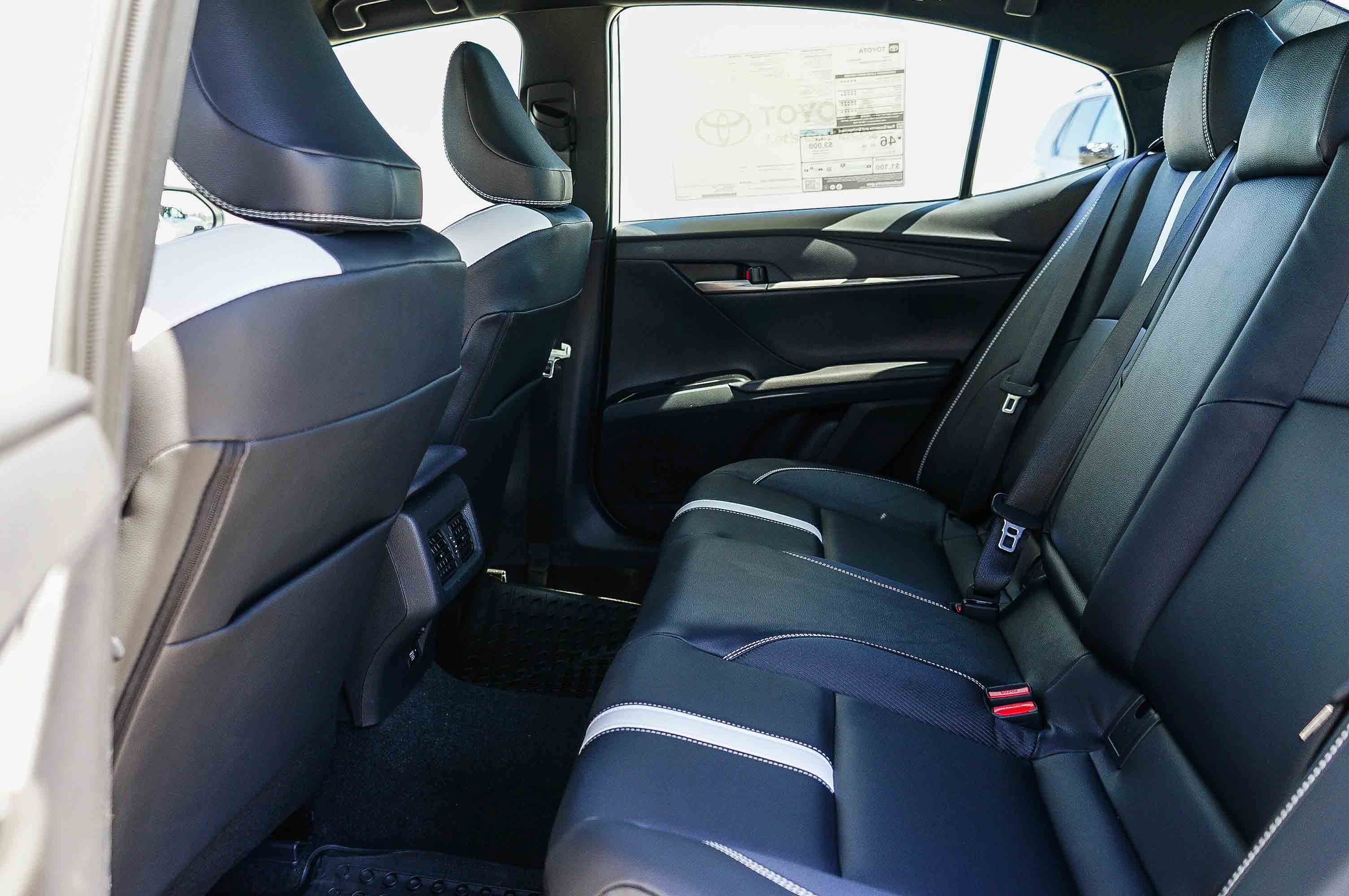 New 2026 Toyota Camry Hybrid FWD image 20