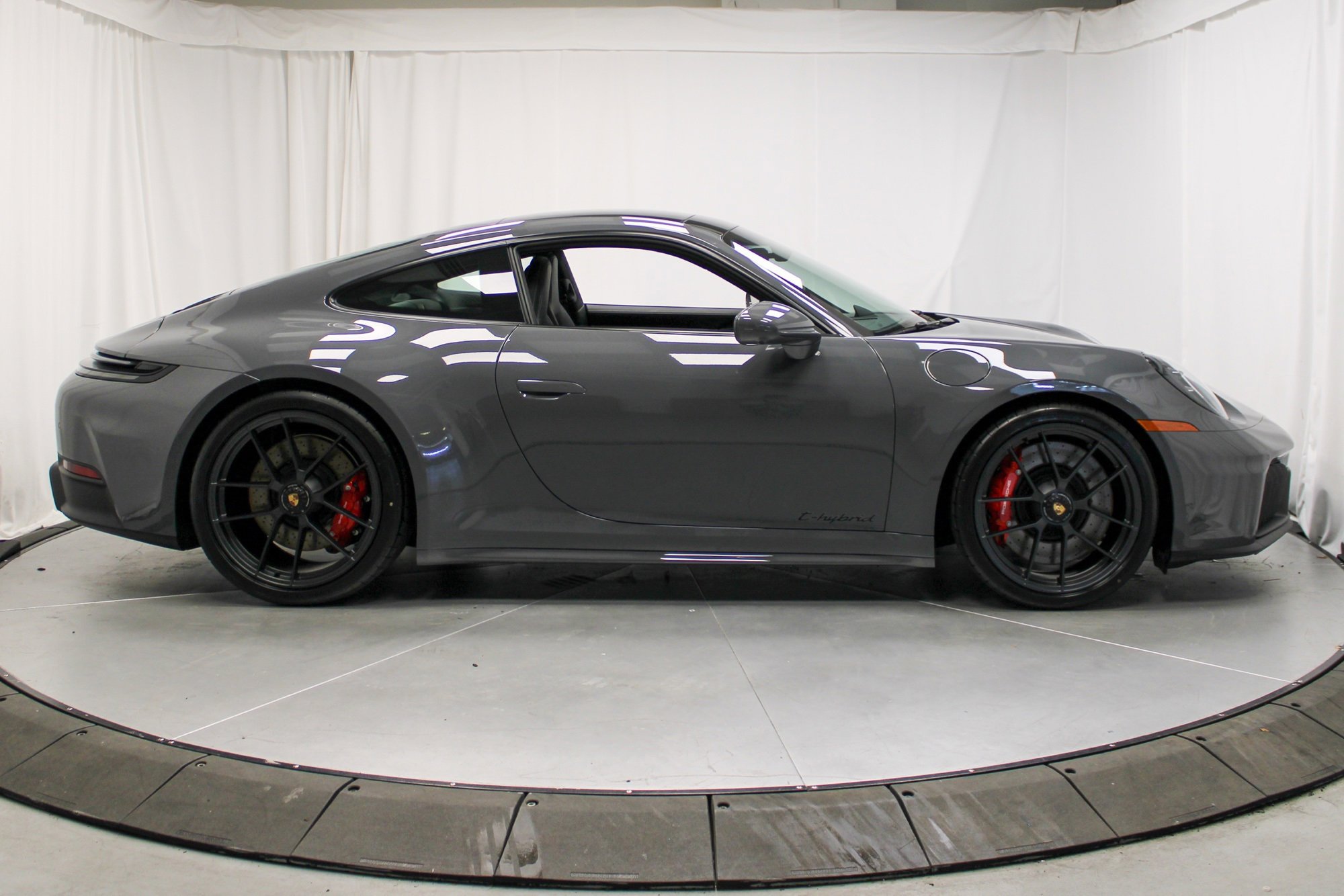 New 2026 Porsche 911 Carrera GTS image 10