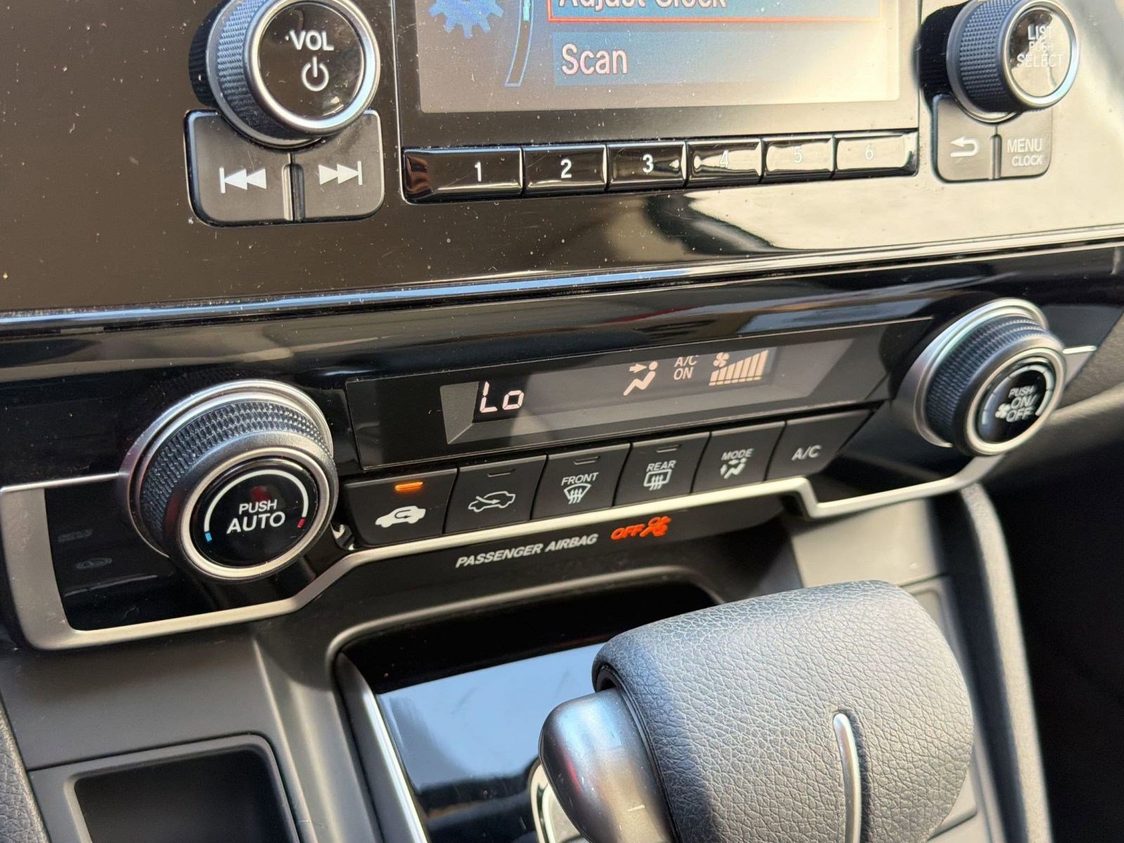 Used 2017 Honda CR-V LX image 16
