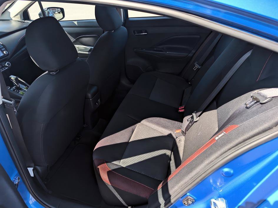 Used 2024 Nissan Versa SR FWD image 11