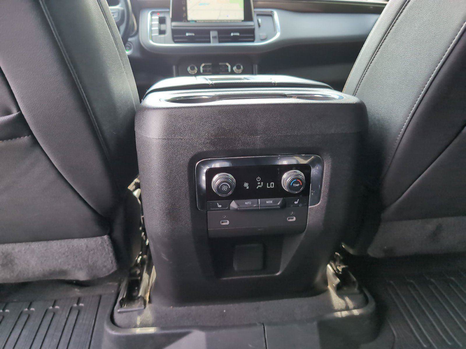 Used 2023 GMC Yukon AT4 AWD/4WD image 36