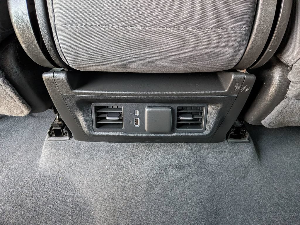 Used 2024 Chevrolet Silverado 1500 LT AWD/4WD image 34