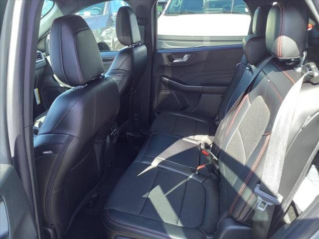 New 2024 Ford Escape ST-Line w/ Tech Pack #1 FWD image 7