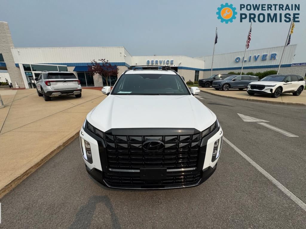 Used 2025 Hyundai Palisade Calligraphy AWD/4WD image 2