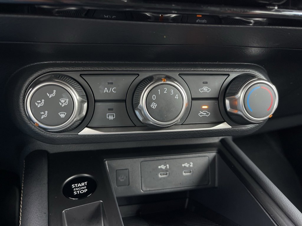 Used 2025 Nissan Kicks SV image 12