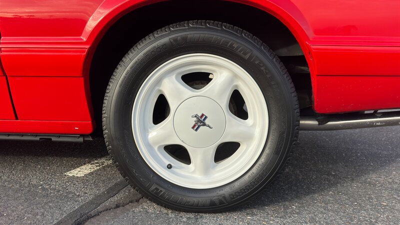 Used 1992 Ford Mustang LX RWD image 34