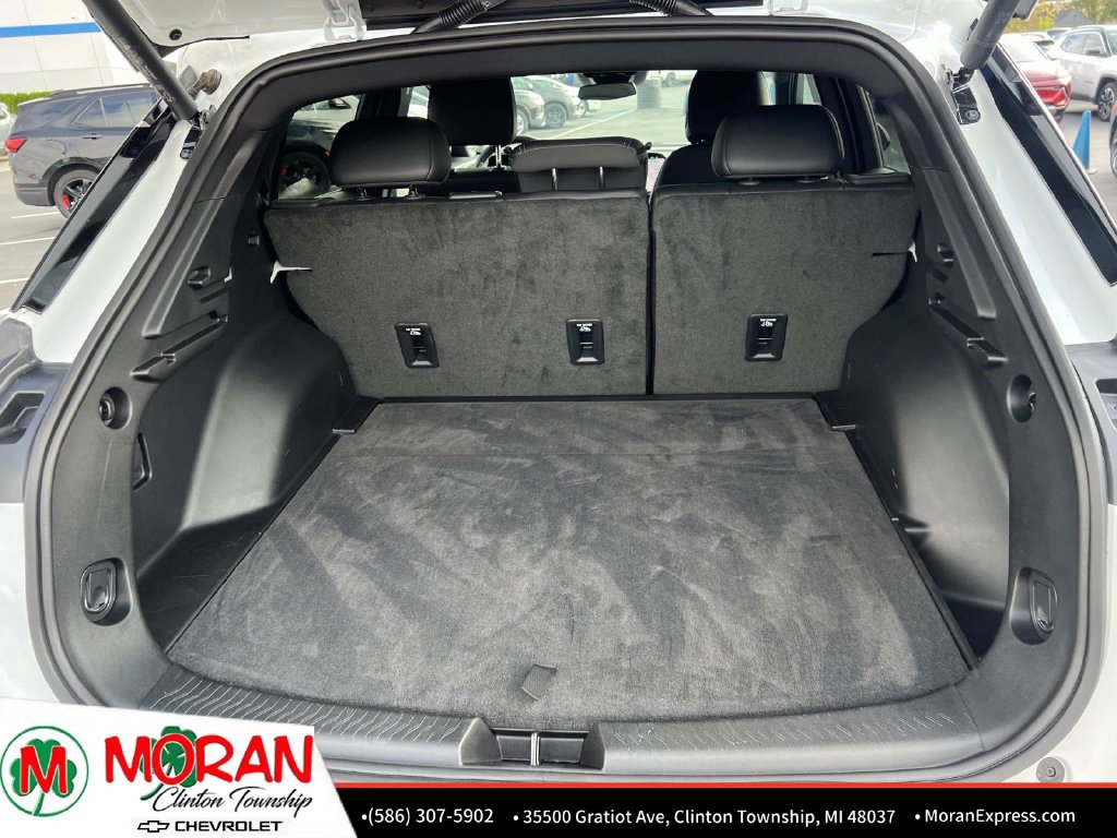 Used 2024 Chevrolet Equinox EV LT FWD image 12