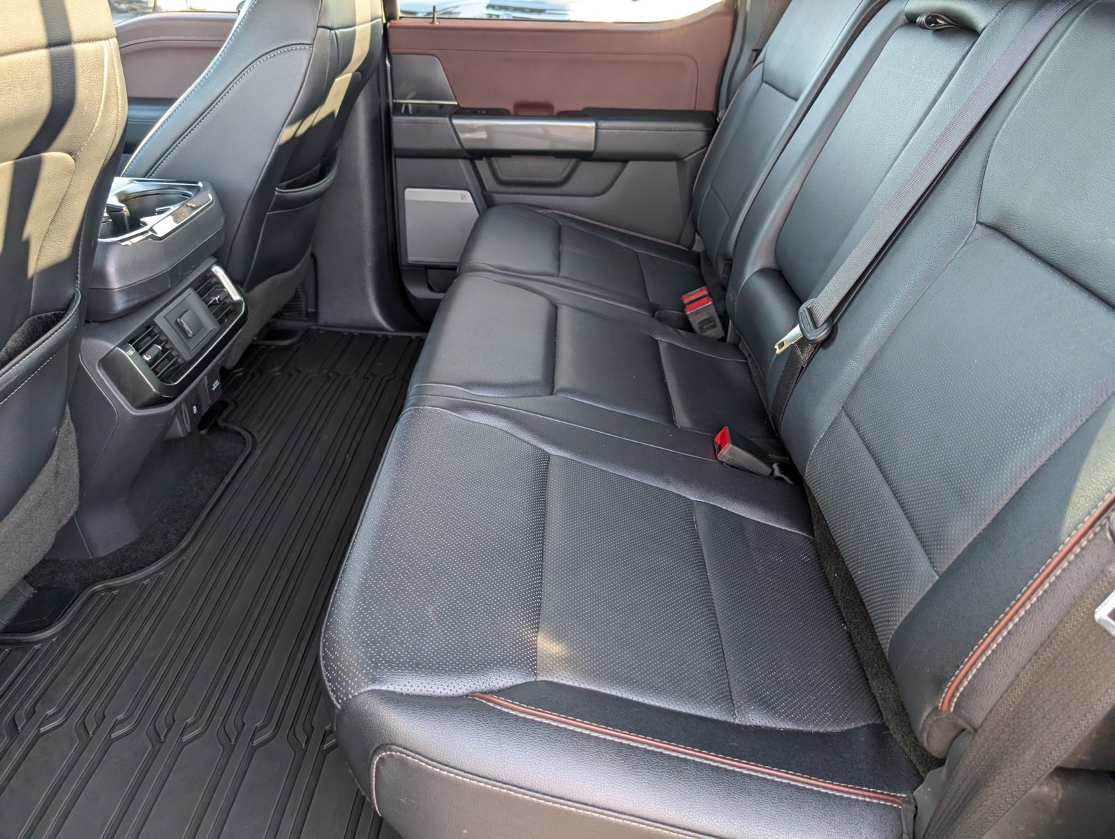 Used 2022 Ford F150 Lariat image 28