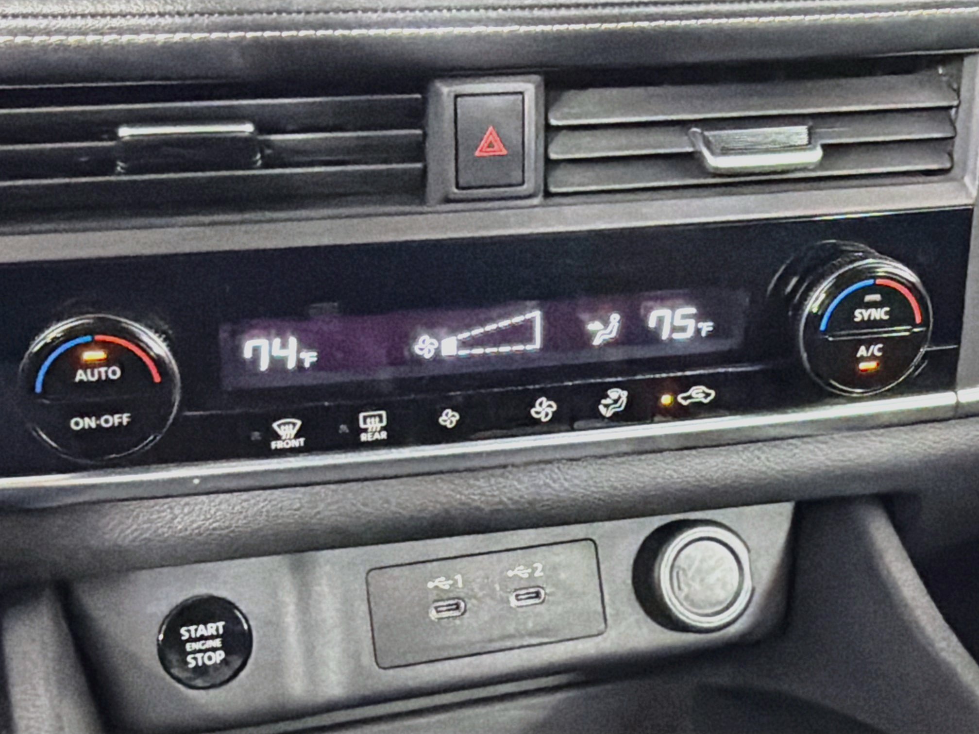 Used 2025 Nissan Rogue SV FWD image 23
