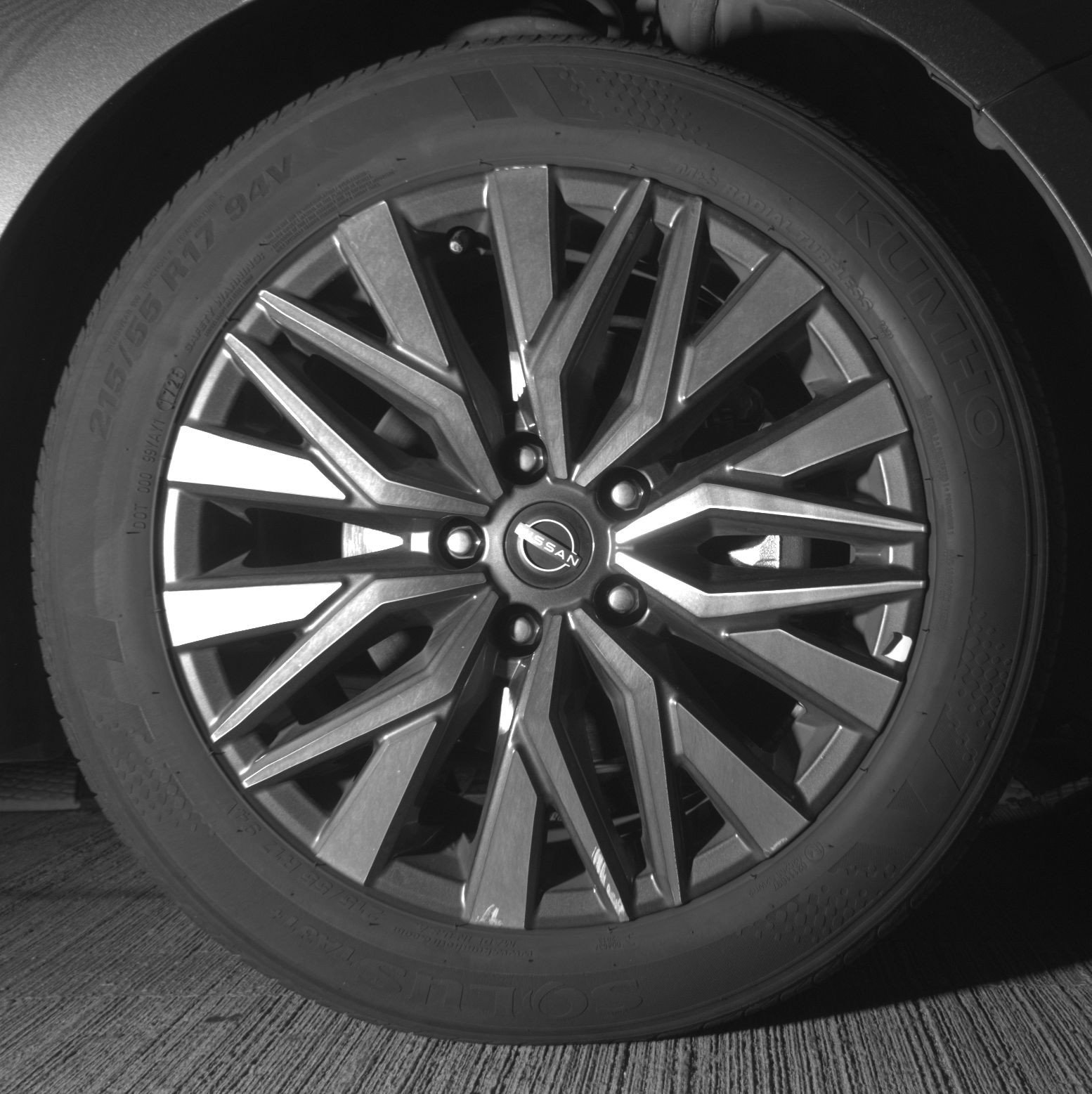 Used 2025 Nissan Altima 2.5 SV FWD image 13