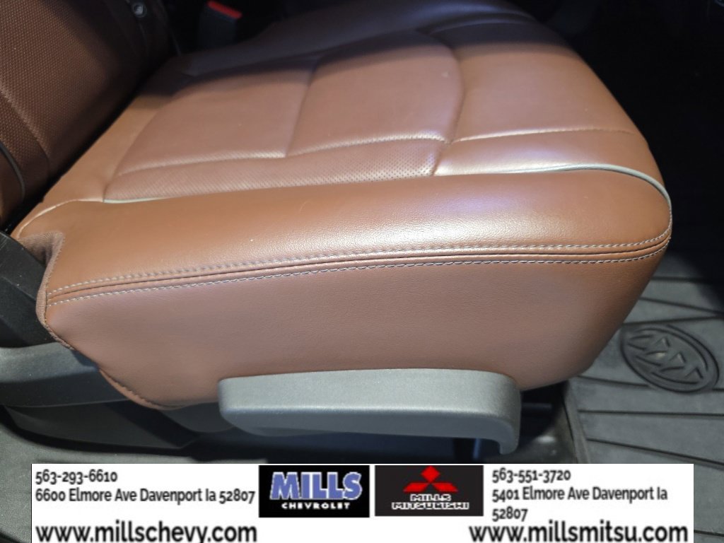 Used 2018 Buick Enclave Avenir FWD image 32
