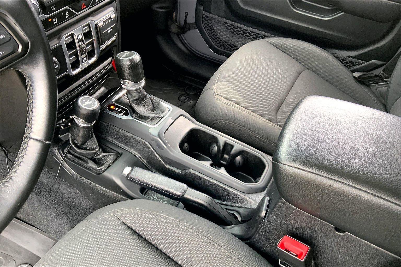 Used 2020 Jeep Gladiator Sport w/ Quick Order Package 24S AWD/4WD image 16