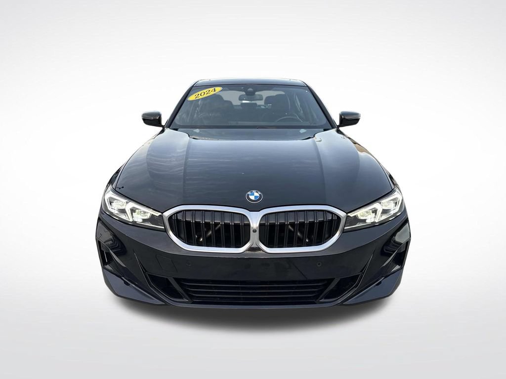 Used 2024 BMW 330i Sedan RWD image 4