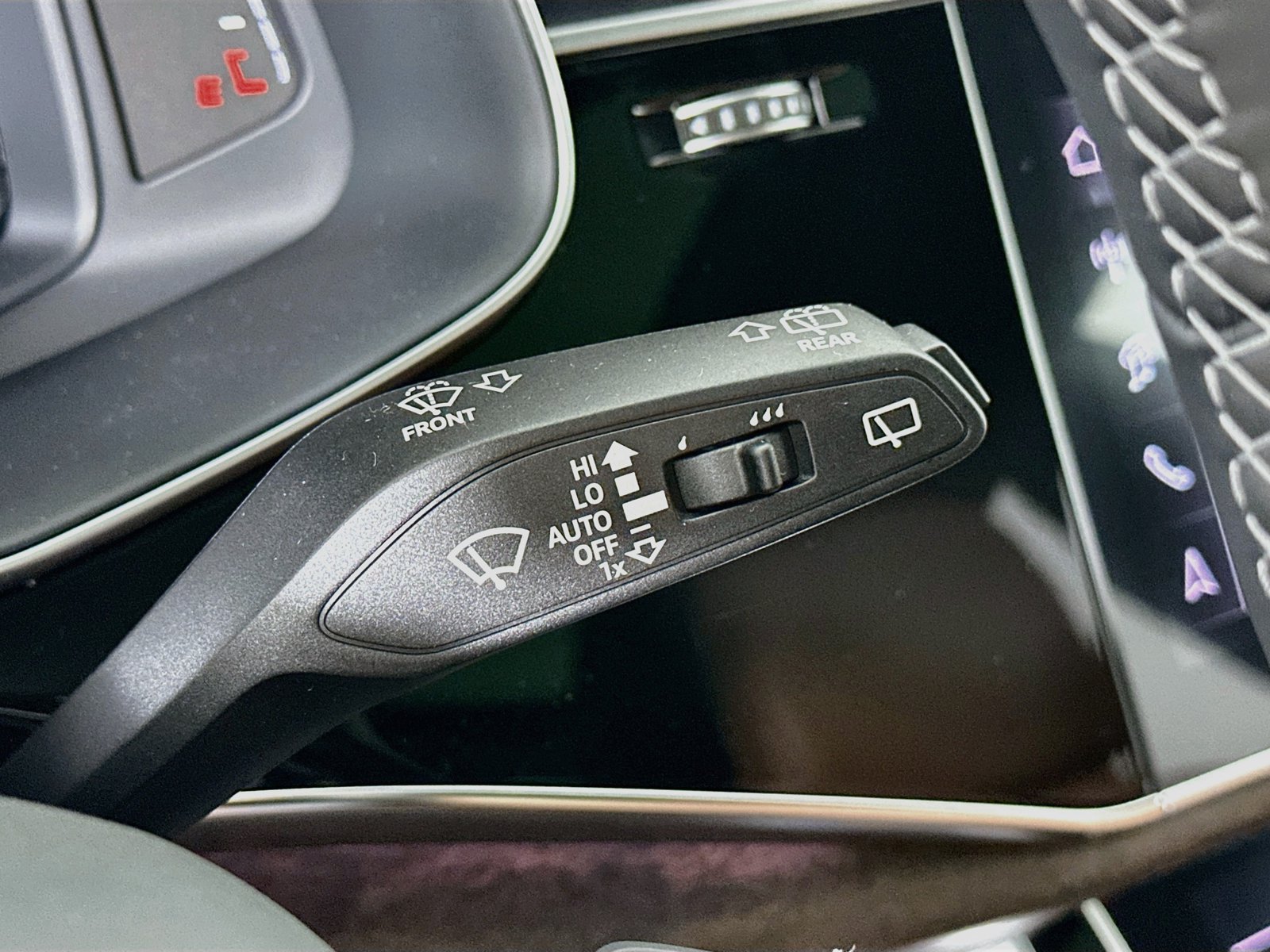 New 2027 Audi Q8 Premium Plus AWD/4WD image 22