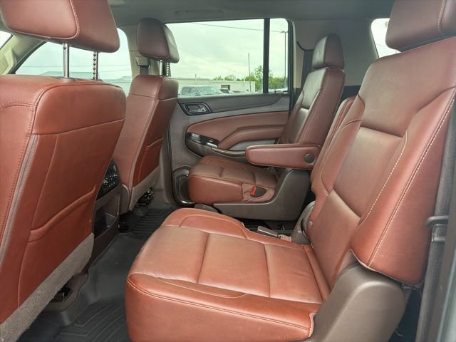 Used 2019 Chevrolet Suburban Premier AWD/4WD image 35