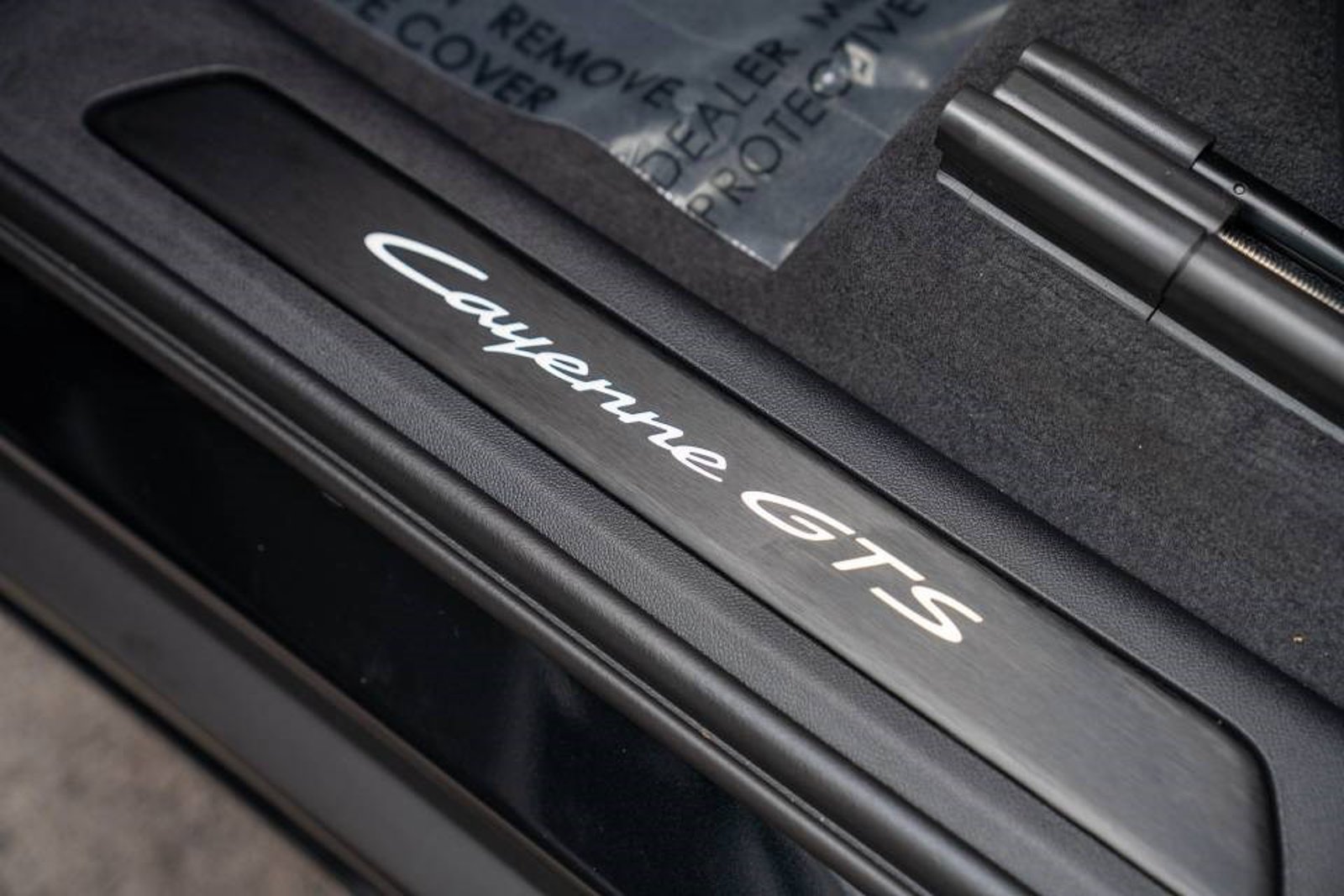 New 2026 Porsche Cayenne GTS AWD/4WD image 13
