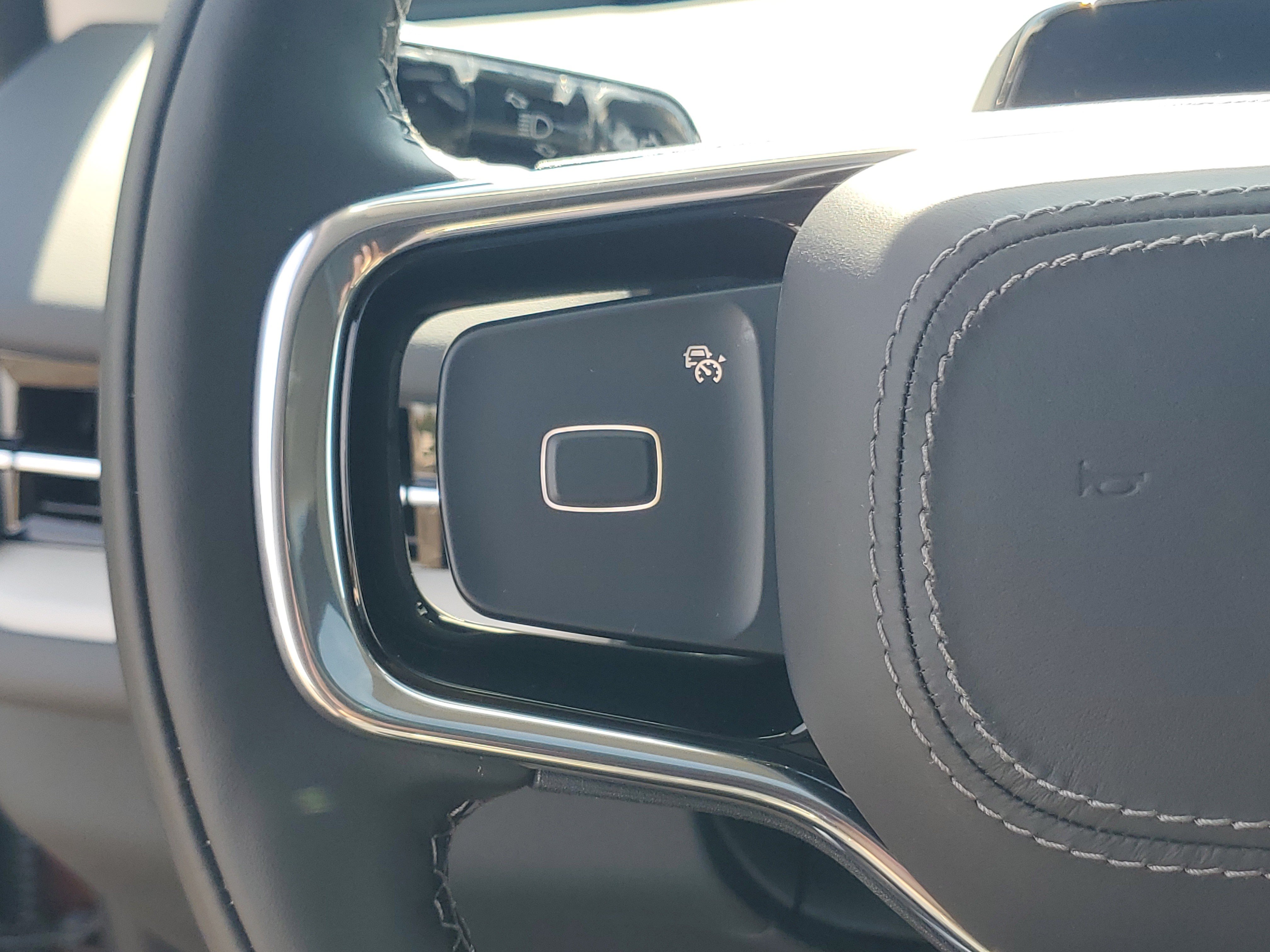 New 2027 Lincoln Navigator Reserve AWD/4WD image 17