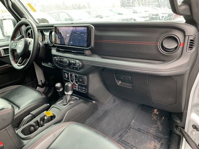 Used 2024 Jeep Wrangler Unlimited Rubicon image 14