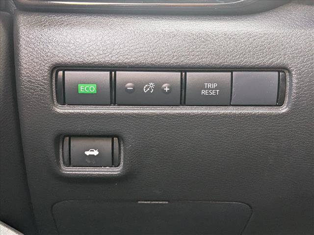 Used 2024 Nissan Sentra SV FWD image 16
