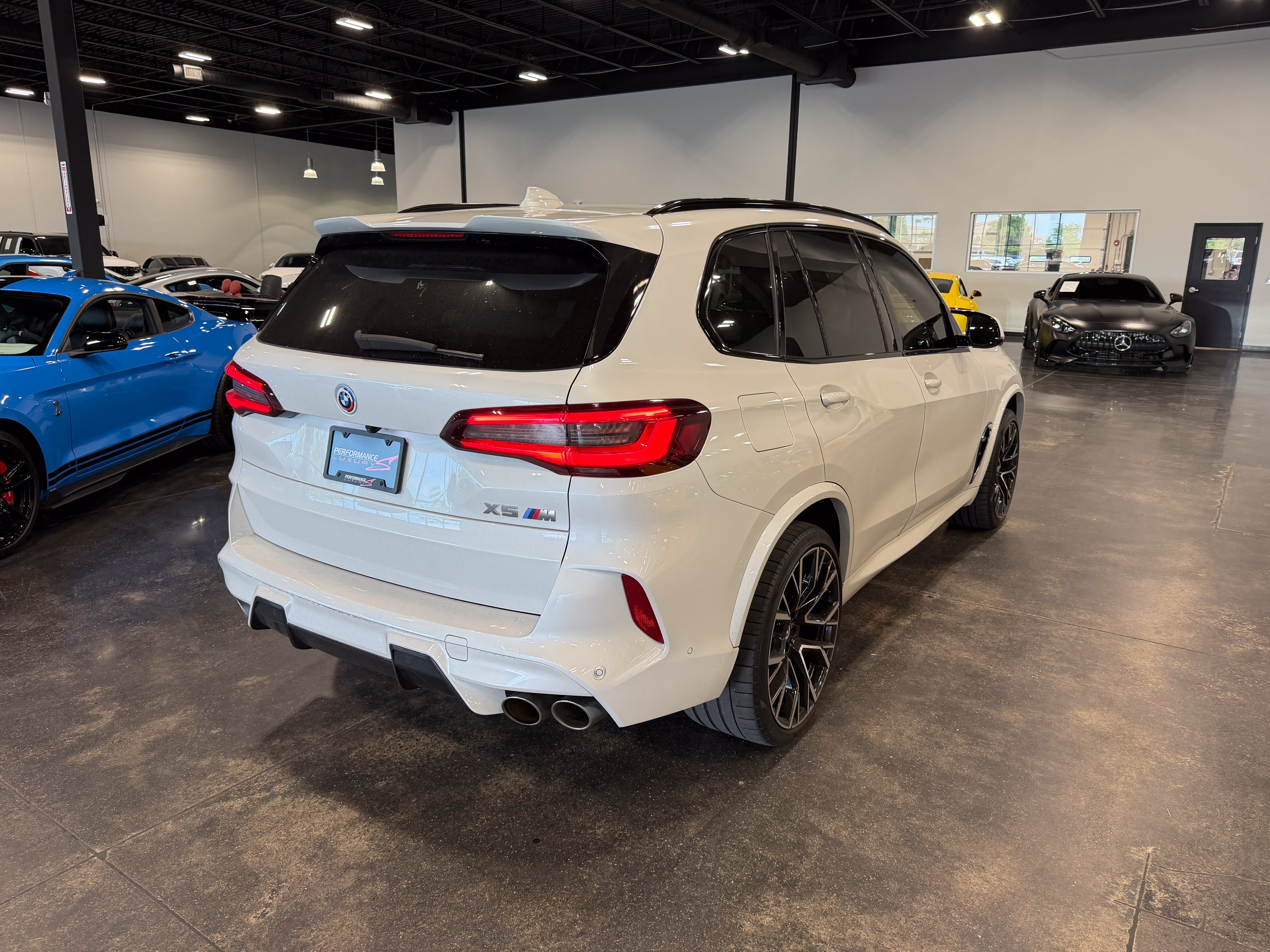 Used 2023 BMW X5 M w/ Executive Package AWD/4WD image 2