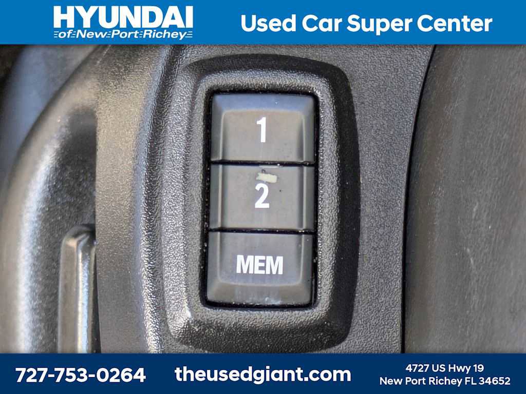 Used 2014 Cadillac SRX Luxury FWD image 23