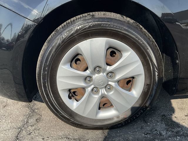 Used 2018 Kia Forte LX w/ LX Rear Camera Package image 7