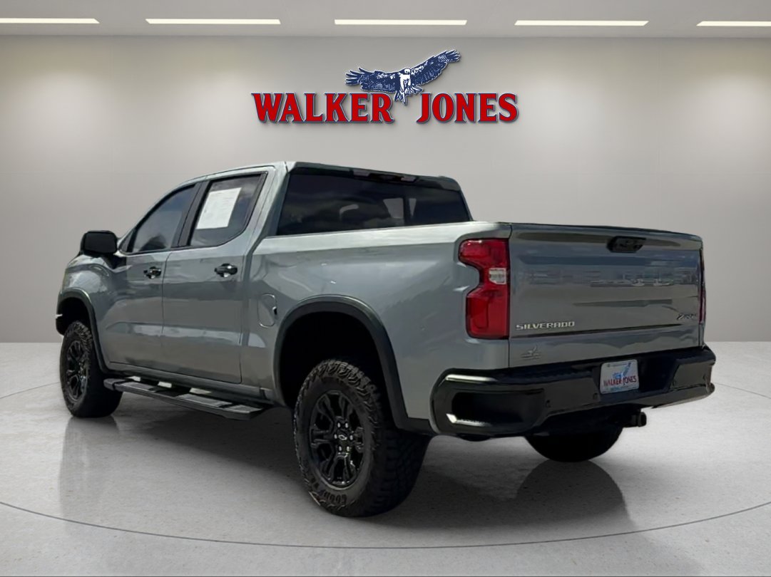 Used 2023 Chevrolet Silverado 1500 ZR2 w/ Technology Package image 9