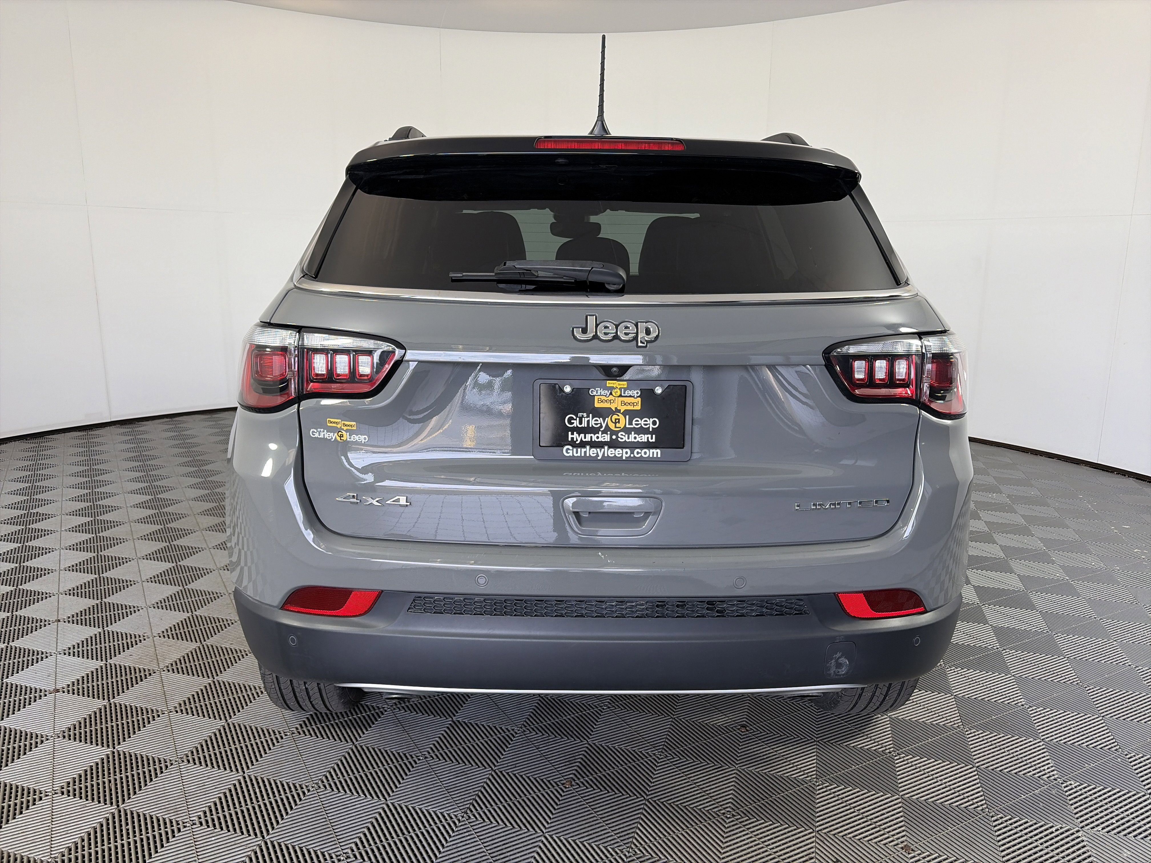 Used 2023 Jeep Compass Limited AWD/4WD image 9