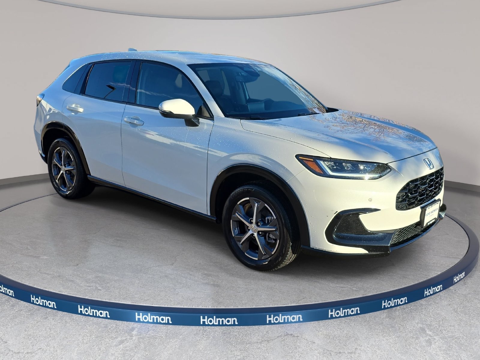 Used 2024 Honda HR-V EX-L image 4