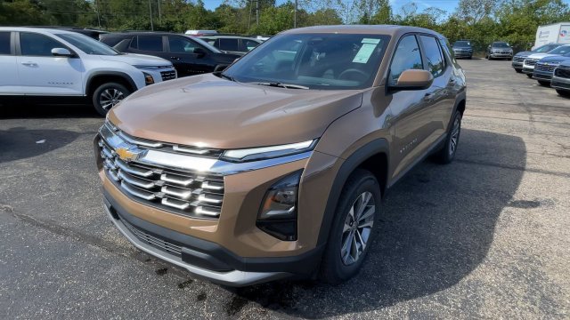 New 2027 Chevrolet Equinox LT w/ Convenience Package II AWD/4WD image 6