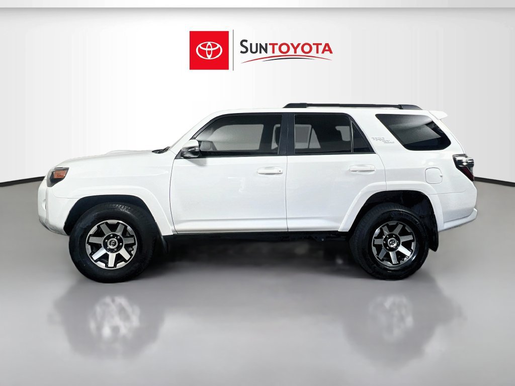 Used 2022 Toyota 4Runner TRD Off-Road Premium w/ Moonroof Package AWD/4WD image 6