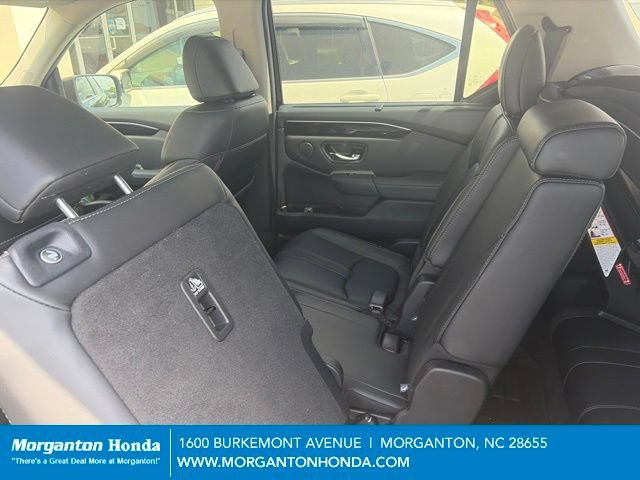 Used 2024 Honda Pilot EX-L image 17