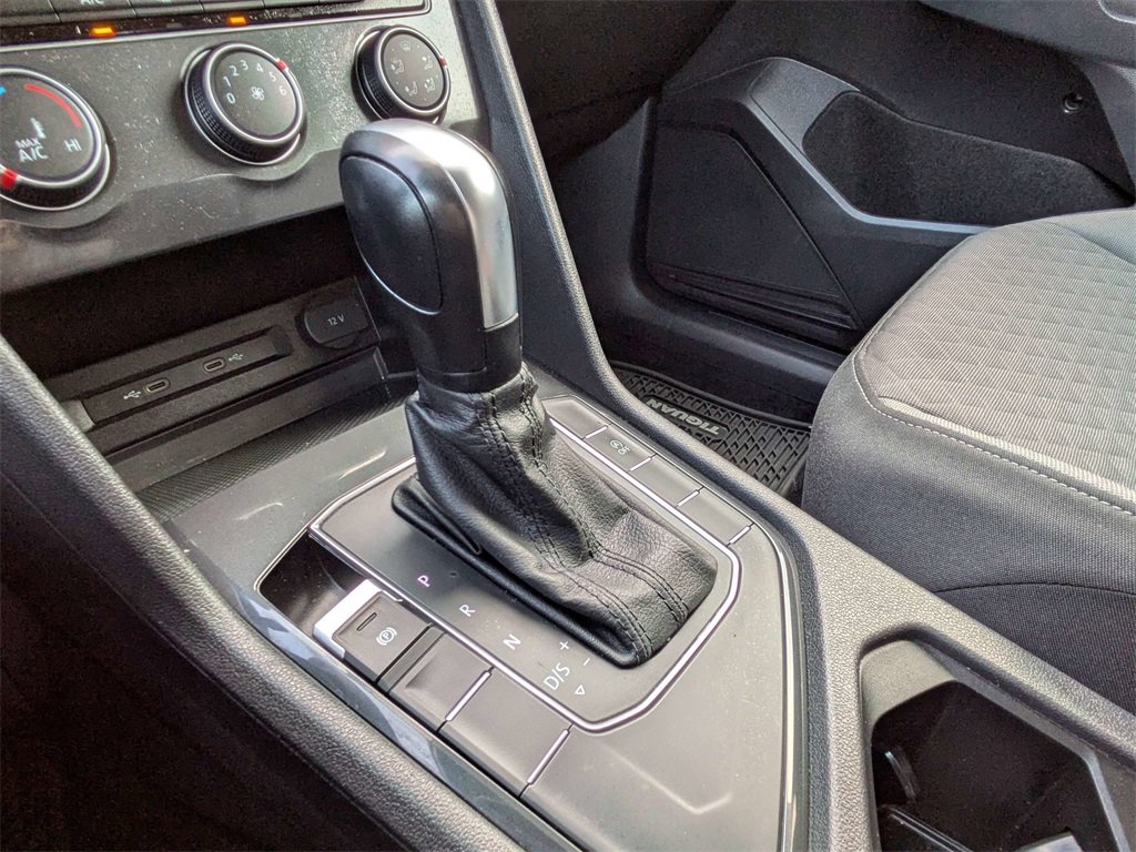 Used 2020 Volkswagen Tiguan S image 24