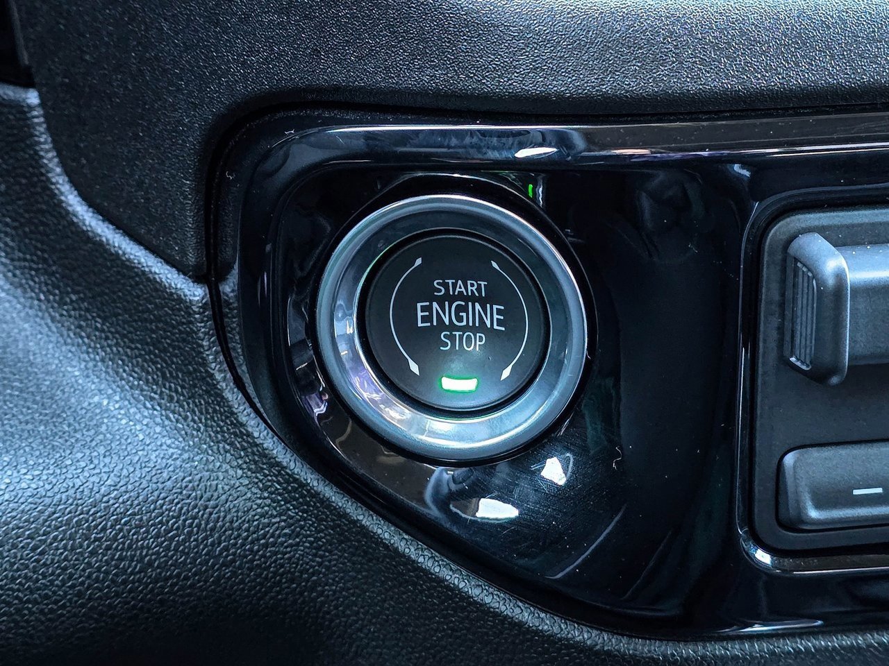 Used 2026 Chevrolet Silverado 2500 LTZ w/ LTZ Plus Package image 30