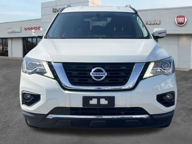 Used 2018 Nissan Pathfinder SV image 2