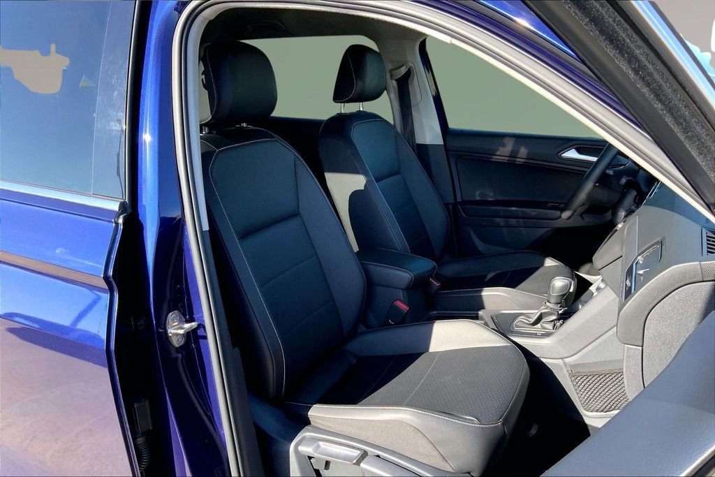 Used 2021 Volkswagen Tiguan SE w/ 3-Row Tiguan MDO Package image 7