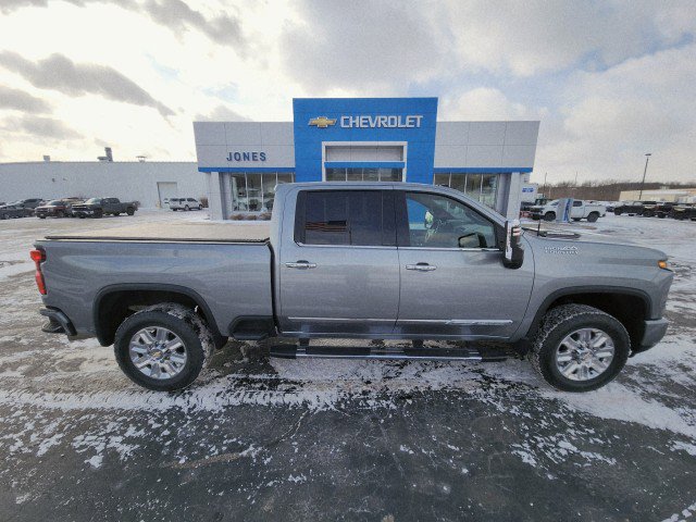 Used 2024 Chevrolet Silverado 2500 High Country w/ High Country Premium Package image 6