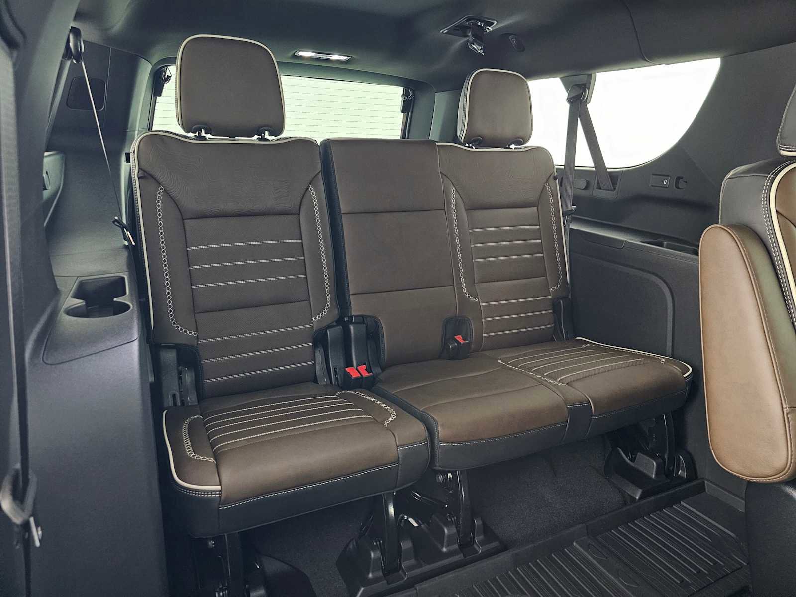 New 2026 GMC Yukon XL Denali Ultimate w/ LPO, Illumination Package image 13