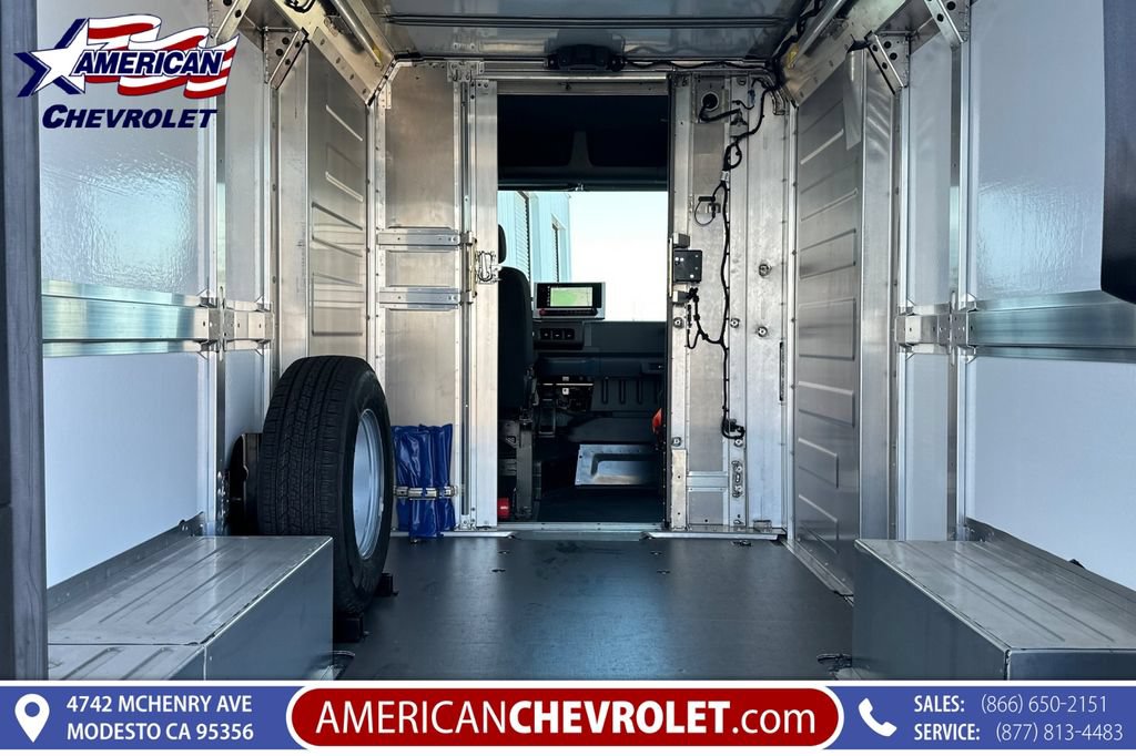 New 2025 Chevrolet Brightdrop 400 FWD image 15