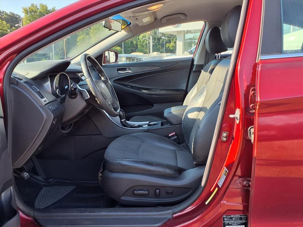 Used 2011 Hyundai Sonata SE image 11