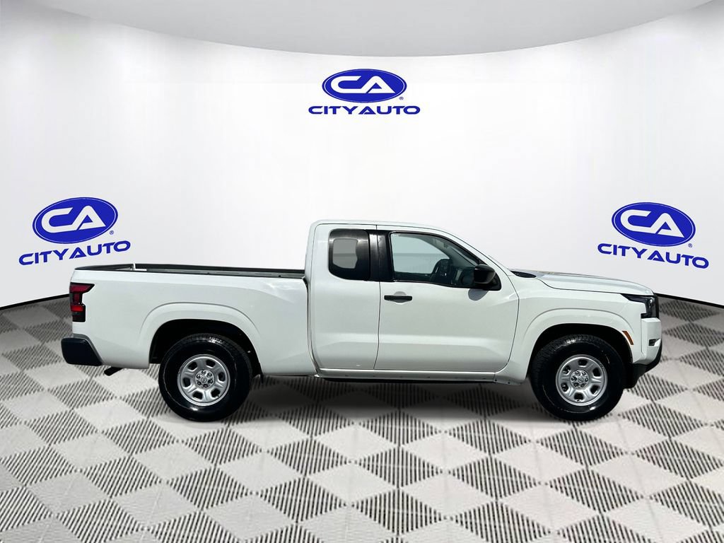 Used 2023 Nissan Frontier S RWD image 2