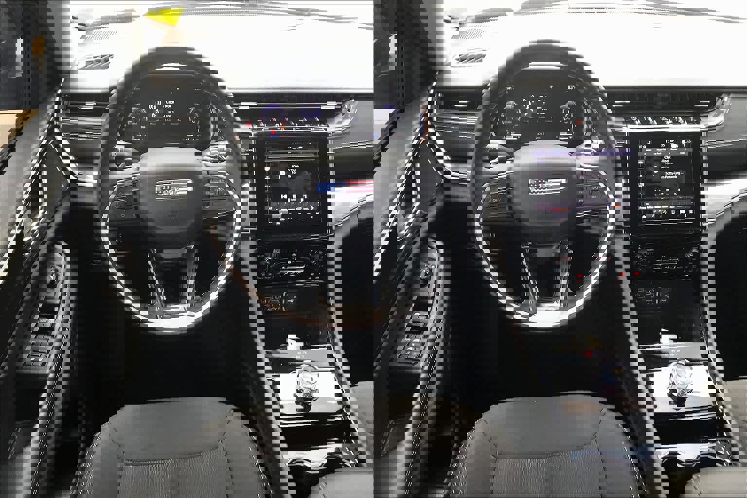 Used 2021 Jeep Grand Cherokee L Laredo w/ Luxury Tech Group I image 5