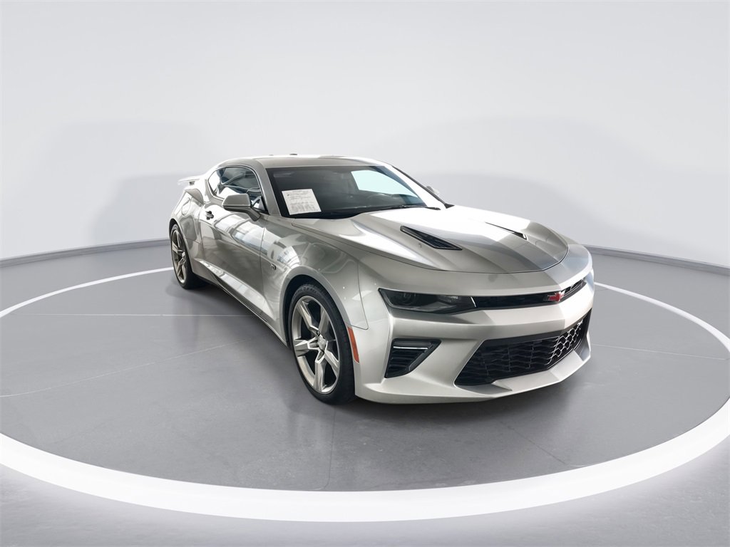 Used 2018 Chevrolet Camaro SS image 9