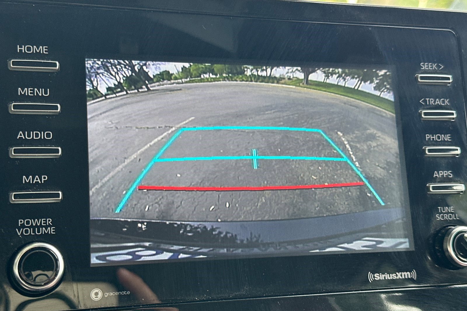 Used 2021 Toyota Camry SE image 23