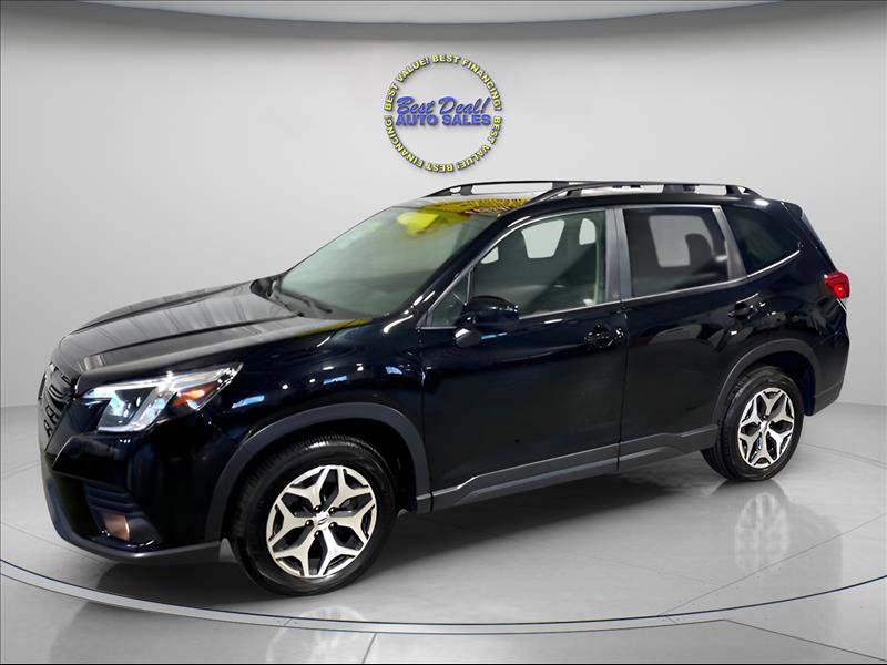 Used 2022 Subaru Forester Premium image 1