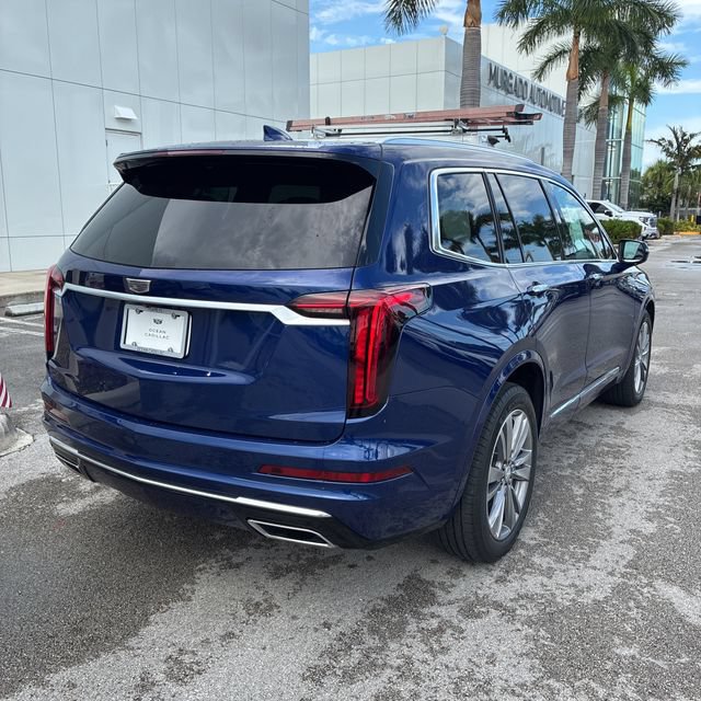 Certified 2024 Cadillac XT6 Premium Luxury FWD image 3
