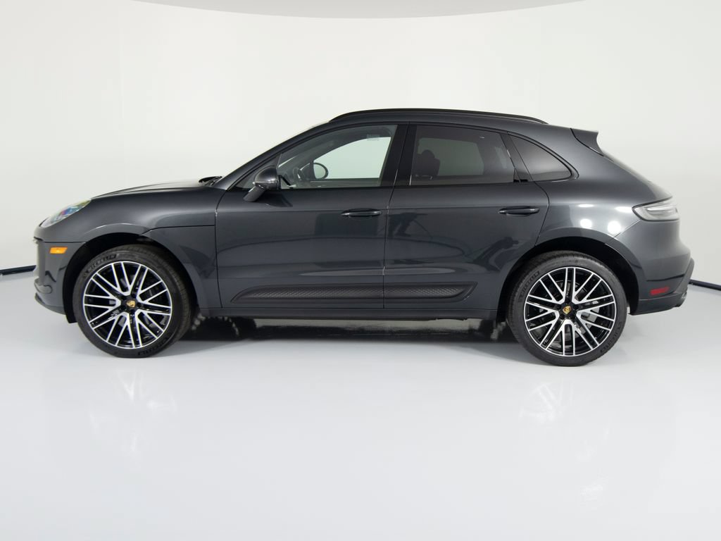 Certified 2026 Porsche Macan AWD/4WD image 7