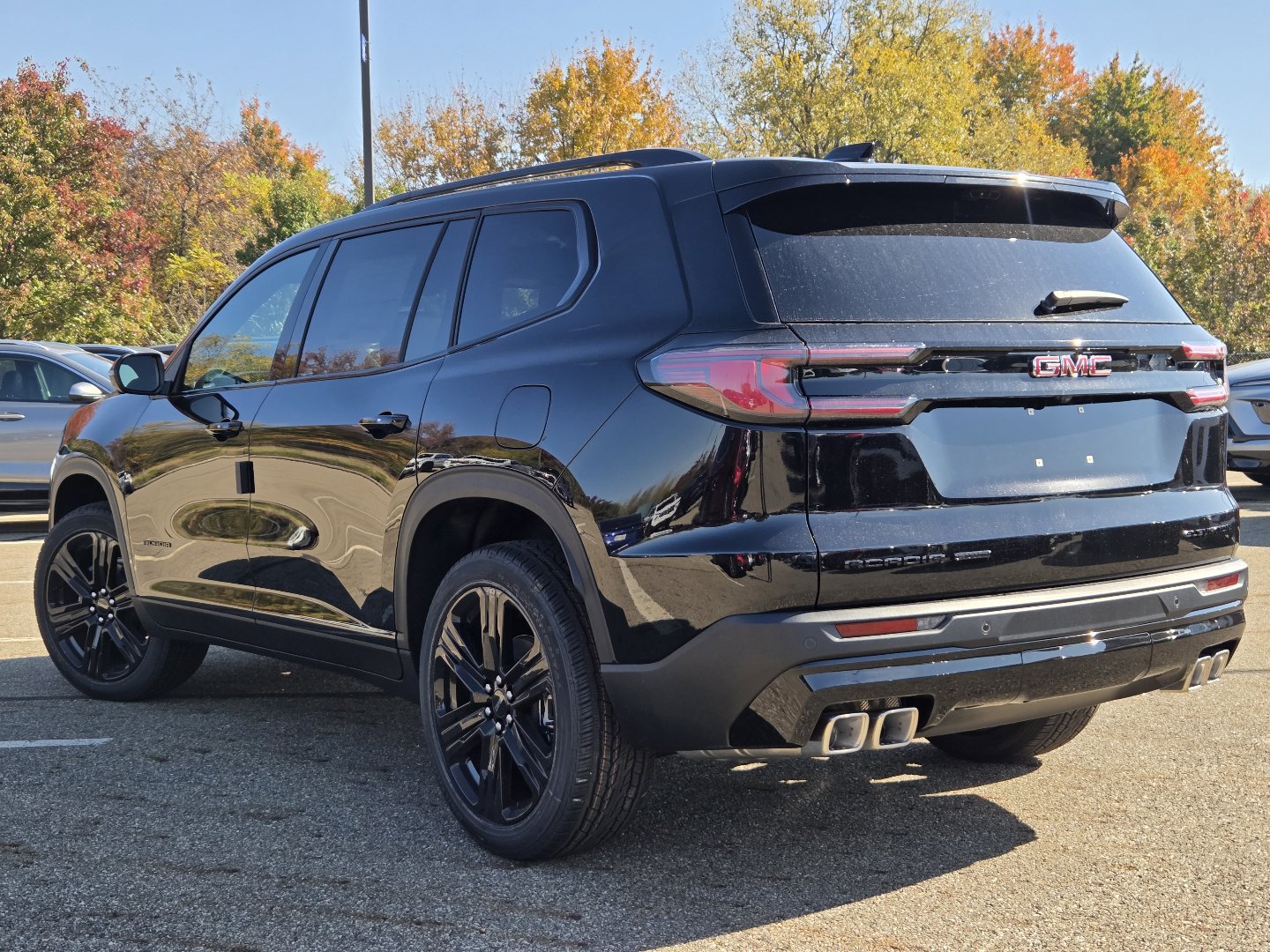 New 2027 GMC Acadia Elevation w/ Elevation Premium Package AWD/4WD image 17